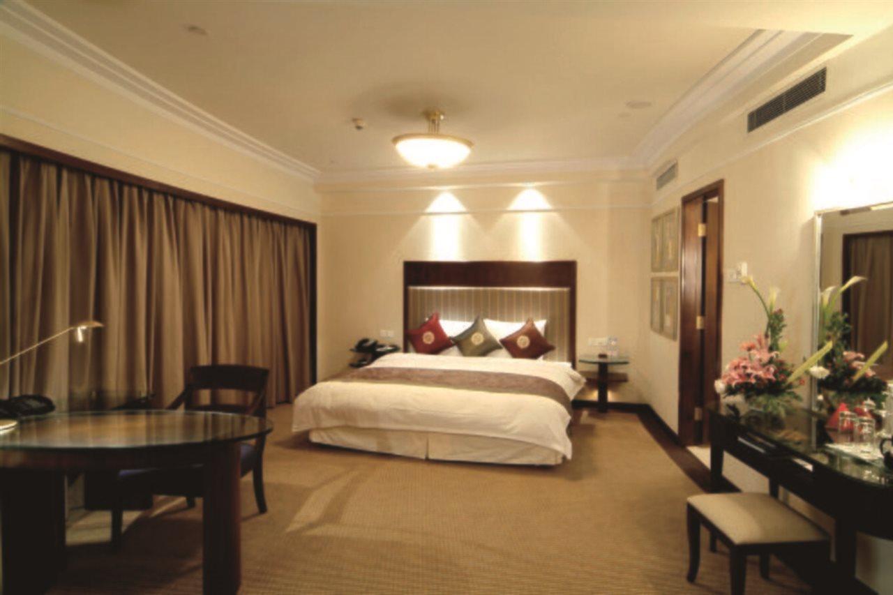 Howard Johnson Ginwa Plaza Hotel Сіань Екстер'єр фото