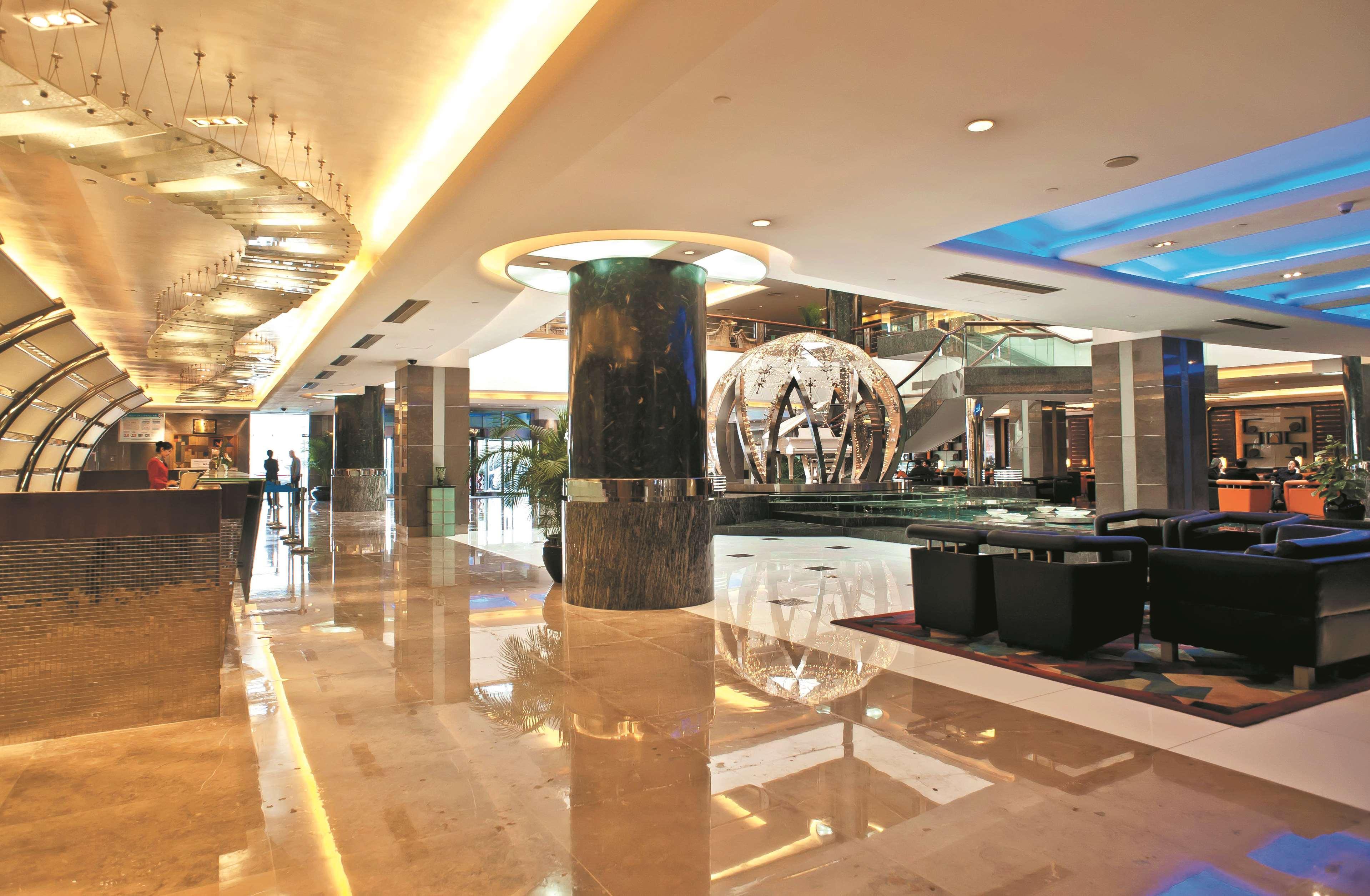 Howard Johnson Ginwa Plaza Hotel Сіань Екстер'єр фото